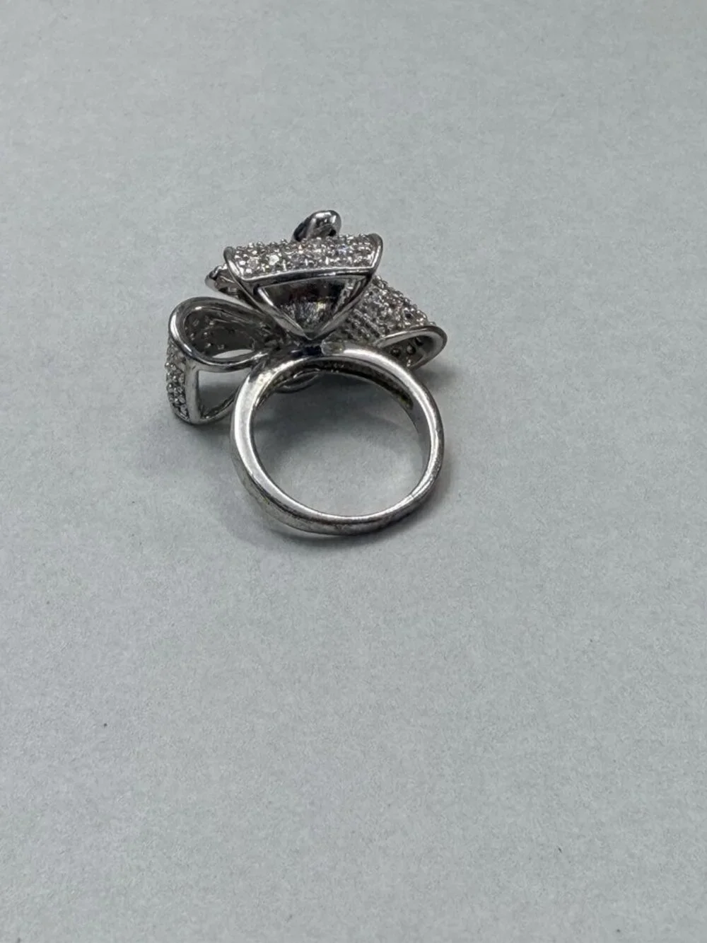 Vintage Oversized Pavé Bow Cocktail Ring Statement Glam Runway Jewelry Glam 8 - Picture 3 of 9